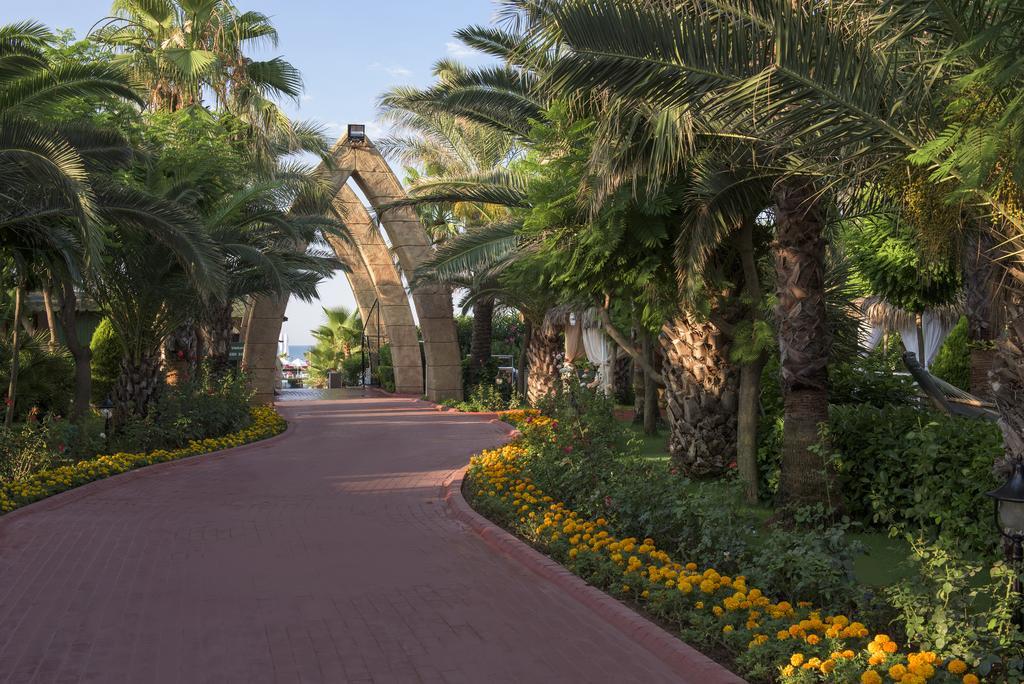 Delphin Palace Hotel Antalya Exterior foto