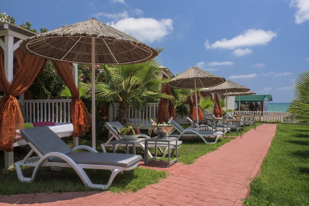 Delphin Palace Hotel Antalya Exterior foto